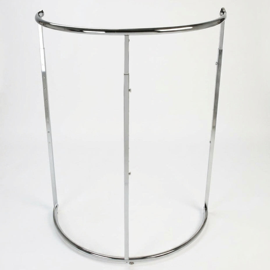Böggjað klædnarstativ í krom. Hæddarfestandi, B109 x D61 x H125-186 cm.