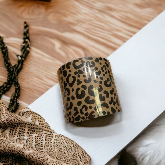 Gávupappír B 10 cm. Jaguar prent, kraftpappír. 100 mtr.