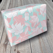 Gávupappír B 57 cm. Ljósar tóna, húðaður pappír. 150 m.