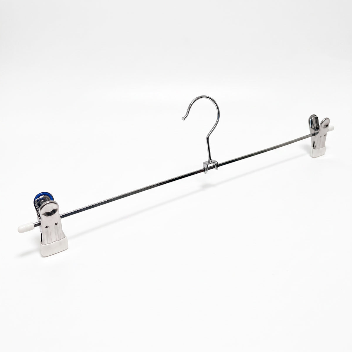Metalklemmuhálsbandað í hvítt, 40 cm. Prísur við keyp av min. 300 stk.