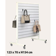 Gondol á metalstoyr í hvítt við rillupanel hvítt/alu listir