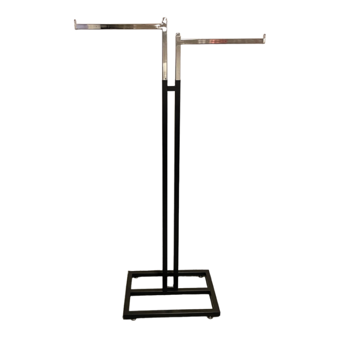 Klæðastativ - 2-armað gólfstativ svart, m/2 bein ørmum, 39 cm krom. H130-200. Fótur 50x35 cm.