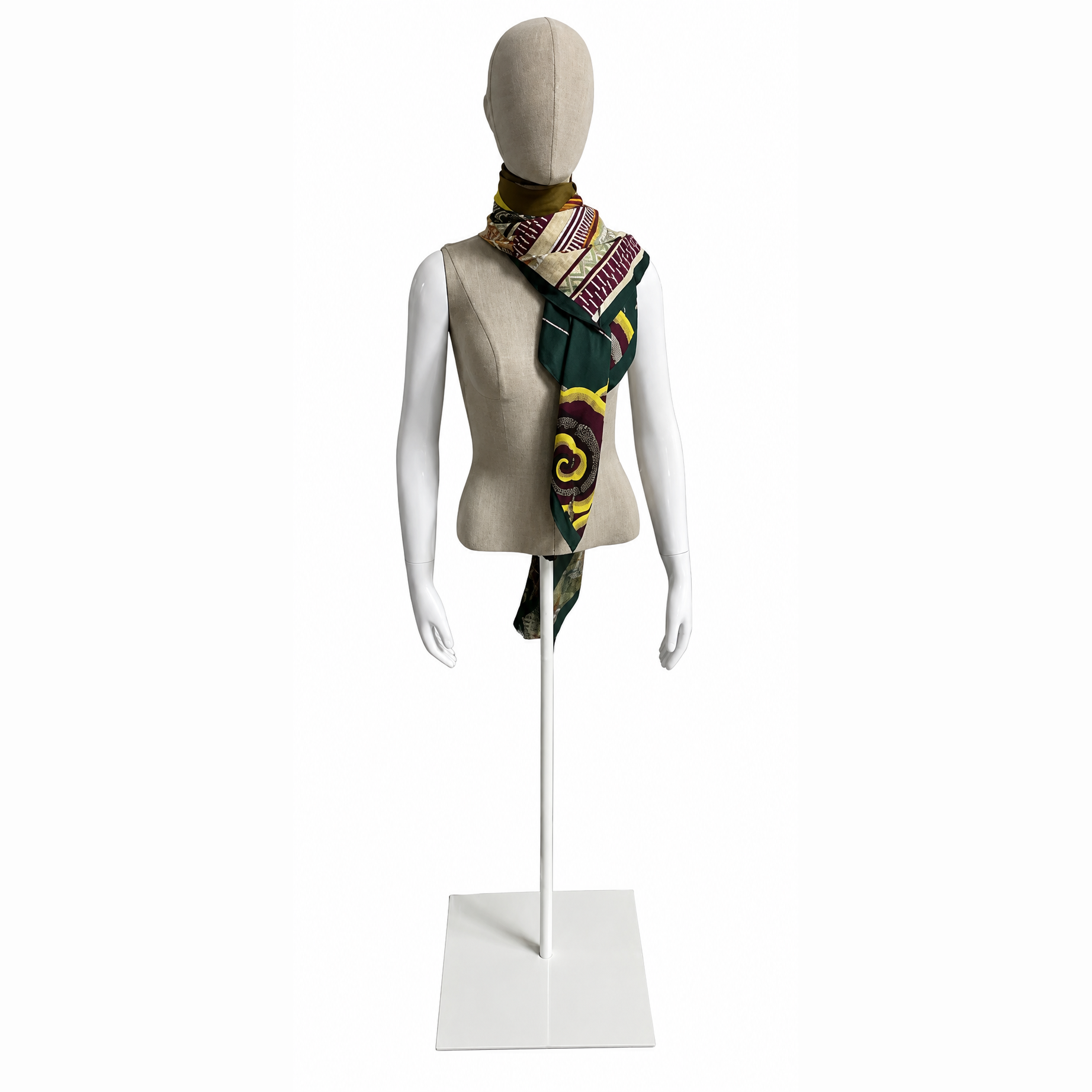 Kvinnumannakin/torso við høvdi og armar