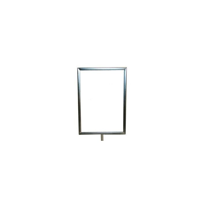 Skiltahaldari. Metall A4 við m10 mm gáva. Krom