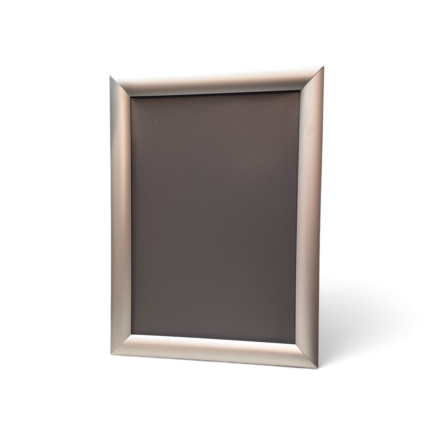 Snapramma skilt A4 – vel lit