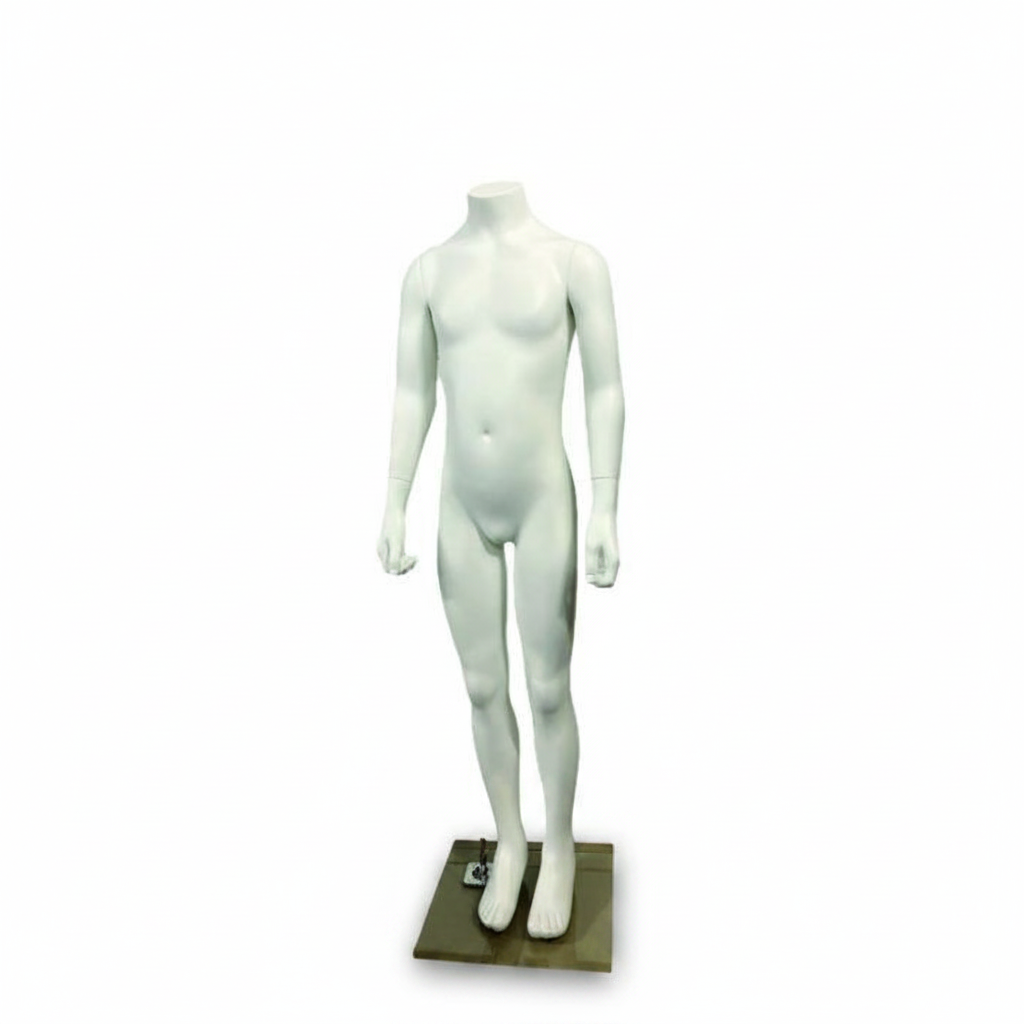 Barnamannekin. Hvítur unisex. H121 cm.