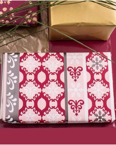 Julepapir B 40 cm. Mønster vinrød, coated. 100 mtr.