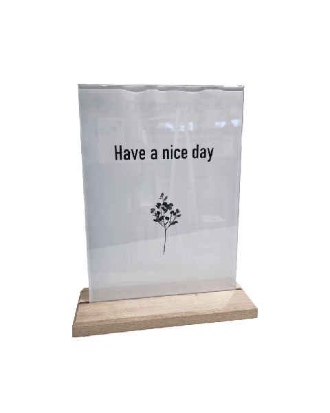 Skilt A4, med fod i bøg