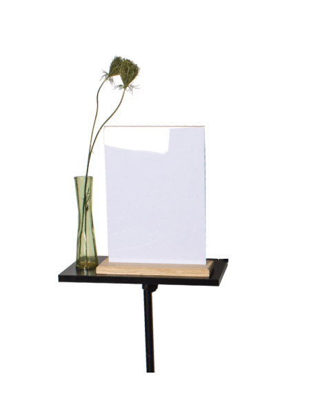 Skilt A4, med fod i bøg