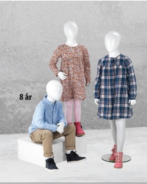 Børnemannequin, siddende - 8 år