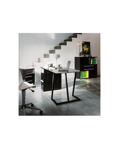 Bordstel/bukke i sort. Sæt af 2 stk. 63 x 32 H 70 cm.