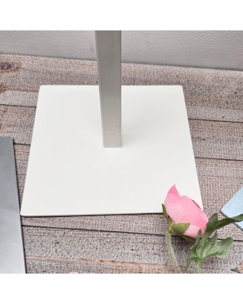 Menukort holder i metal på fod / firkantet