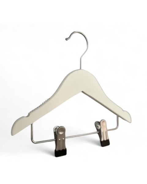 Træbøjle, massiv, flad, baby, med gummi og hak, med klemmer, mat hvid, 27 cm