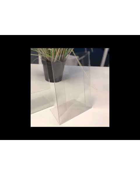 Skrå skilteholder, A5. PET plast. - 5 stk.