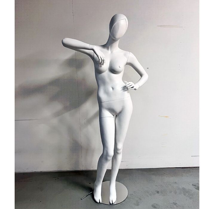 Mannequin. Dame 3 m/skulptureret hår. Hvid
