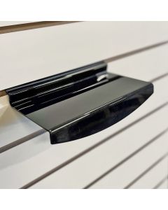 Skohylde t/ rillepanel m/ forkant. Sort akryl